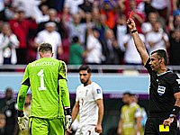 Вратарь сборной Уэльса стал третьим голкипером, удаленным в матче чемпионата мира