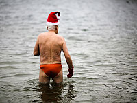 Рождественские заплывы во Франции, Великобритании и Германии. Фоторепортаж