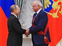 Никита Михалков госпитализирован, СМИ сообщают о его тяжелом состоянии