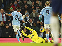 Проигрывая 0:2, 