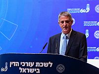 Глава коллегии адвокатов мастурбировал во время разговора по видео с адвокатом, которую рекомендовал на должность судьи