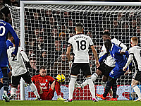 Манор Соломон вышел на замену. Жоау Феликса удалили.