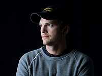 Актеру и продюсеру Эштону Кутчеру – 45. Фотогалерея