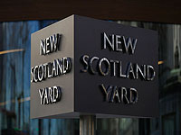 Бывший офицер полиции Лондона осужден за серию изнасилований