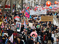 Во Франции прошли массовые манифестации против повышения пенсионного возраста