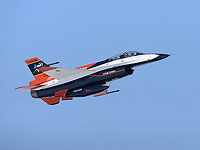 В США состоялся первый полет боевого самолета, пилотируемого искусственным интеллектом