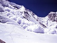 Жертвами схода лавин в Таджикистане стали не менее 17 человек