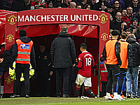 Самый богатый человек Великобритании и бывший премьер-министр Катара сделали предложения по покупке 