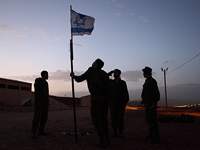 В результате взрыва на военной базе ЦАХАЛа погиб военнослужащий, трое ранены