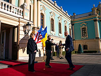 Байден: Украина получит сотни танков и миллионы снарядов