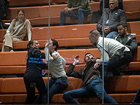 Несколько человек удалены из гостевой зоны Кнессета, столкновения с полицией возле парламента