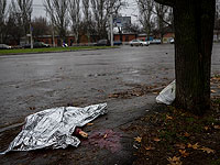 Армия РФ обстреляла Херсон: ракета попала в автобусную остановку, есть жертвы