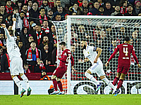 Кварацхелия не реализовал пенальти. Проигрывая 0:2,