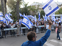 Лидеры протестов критикуют президента: