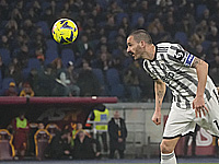 Лига Европы. По одному отмененному голу.