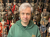 Антон Долин представляет