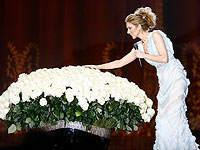 Знаменитой канадской певице Селин Дион – 55. Фотогалерея