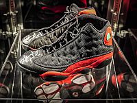 Sotheby's выставил на онлайн-аукцион кроссовки баскетболиста Майкла Джордана за несколько миллионов долларов