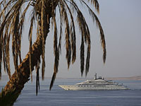 В Красном море пропало прогулочное судно с тремя россиянами на борту