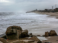 Палестинские СМИ: ЦАХАЛ наносит удары по целям на юге сектора Газы и  морскому порту