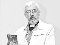 Умер актер, поэт и пастор Олег Севастьянов