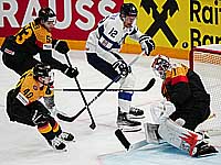 Чемпионат мира по хоккею. Финны победили сборную Германии, словаки - Латвии