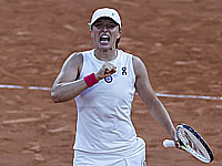 Ига Швентек вышла в финал Открытого чемпионата Франции