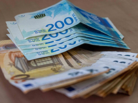 Резкие колебания курса шекеля и замерший рынок недвижимости. Экономический обзор за неделю