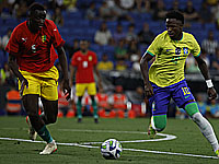 Футбол. Товарищеские матчи. Бразильцы разгромили сборную Гвинеи