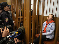 Суд в Москве рассматривает ходатайство о продлении ареста Евгении Беркович и Светланы Петрийчук