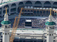 В Мекке прошло ритуальное омовение Каабы
