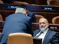 Финансирование продуктовых карточек Дери остановлено: ШАС нарушила договор о критериях получения