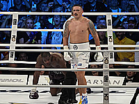 Бокс. Усик нокаутировал Дюбуа