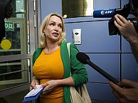 Журналистка Марина Овсянникова заочно приговорена в Москве к 8,5 годам колонии