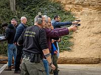 Вступили в силу постановления, облегчающие получение права на оружие, в том числе для новых репатриантов