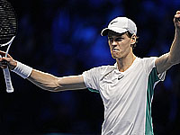 Итоговый турнир АТР. Новак Джокович проиграл Яннику Синнеру