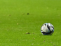 Футболисты молодежных сборных Израиля и Польши устроили импровизированную минуту молчания