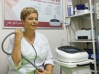 Косметолог Александра Бабицки предлагает свои услуги в Реховоте