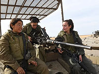 Девушки-танкистки в 