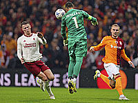 Лига чемпионов. Ошибки Онаны и Зиеш лишили 