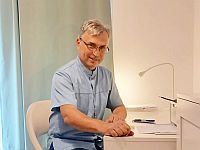 Врач Эскендер Умаров предлагает сеансы иглотерапии в Тель-Авиве и его окрестностях