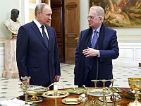 Поворот на Восток: пресс-конференция директора 