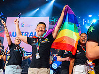 Протест против первых