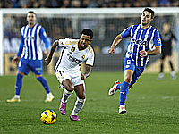 Довбик реализовал пенальти. 