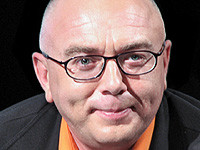 В Москве избили известного журналиста Павла Лобкова