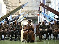 New York Times: Хаменеи не хочет прямой конфронтации с Америкой после теракта в Кермане