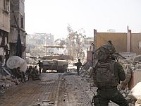 ЦАХАЛ ликвидировал группы боевиков и ракетные установки в Газе. Видео