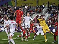 Кубок Азии. Сборные Китая и Таджикистана сыграли вничью. Первый отмененный гол чемпионата