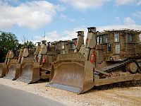 100 бульдозеров D9 и женщины-саперы: ЦАХАЛ намерен укрепить инженерные войска