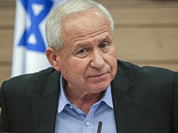 Ави Дихтер: 